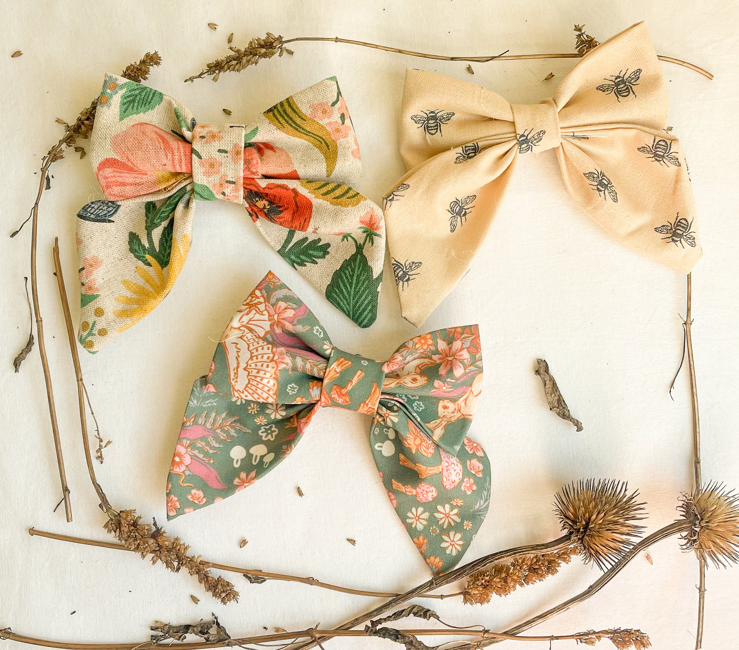 Girl's Vintage Bow